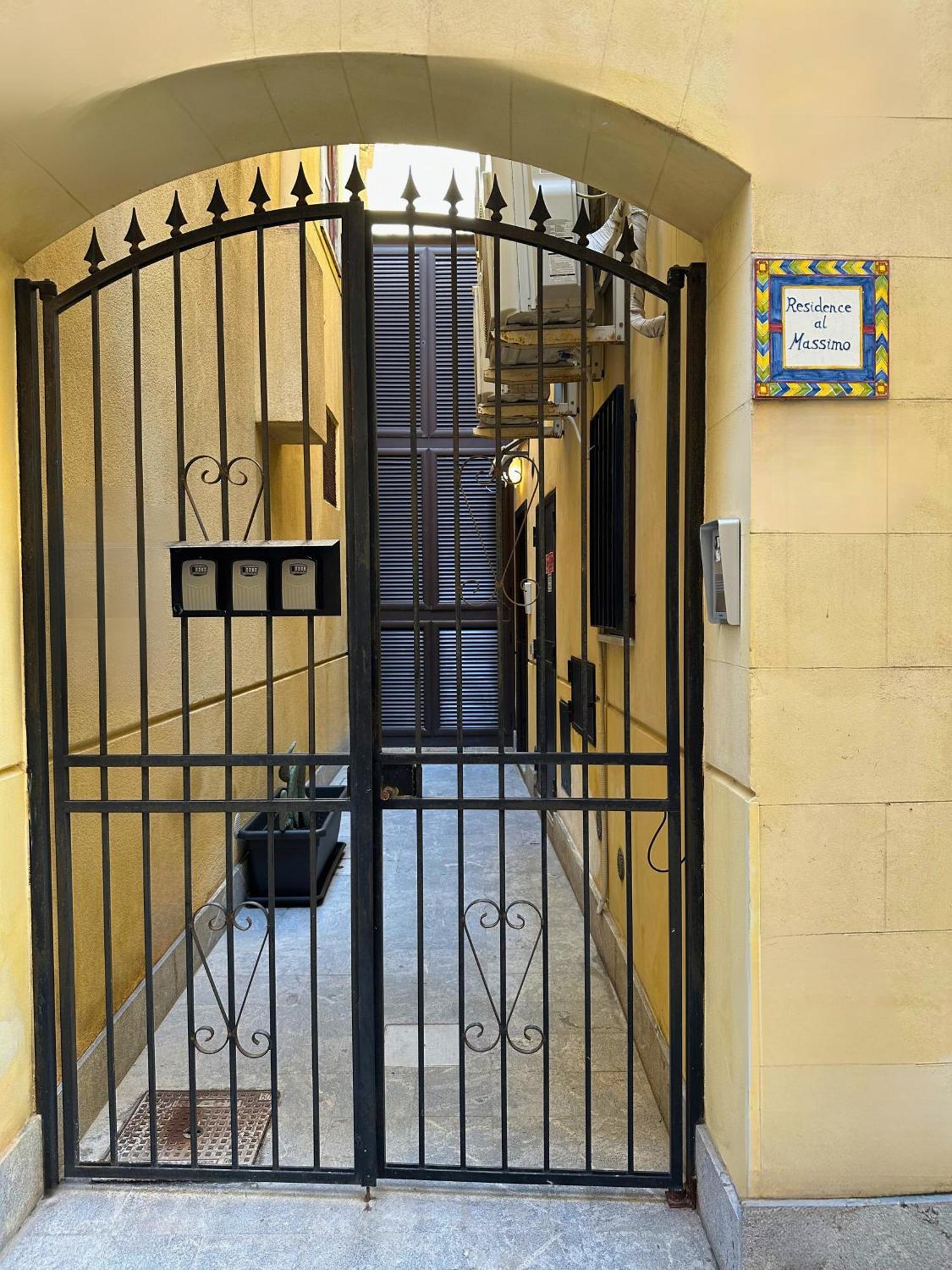 Appartamenti-Residence Al Massimo Palermo Kültér fotó